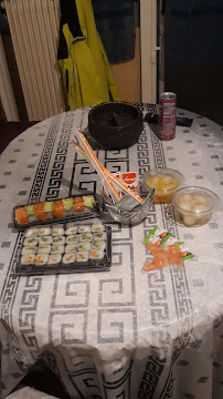Plats et boissons du Restaurant de cuisine continentale Wok&sushi à Vénissieux - n°3