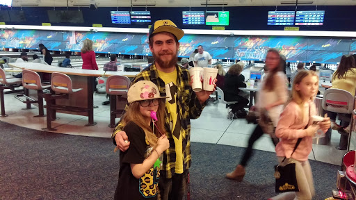 Bowling Alley «Brunswick Zone Lakeside Lanes», reviews and photos, 1254 Dougherty Ferry Rd, Valley Park, MO 63088, USA