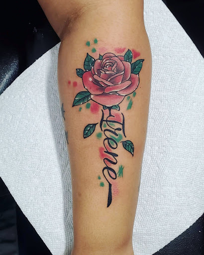 Explore daddy and son tattoo ideas, creative tattoo ideas in Beaver Meadows, available at Dominican Tattoo