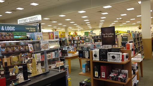 Book Store «Barnes & Noble», reviews and photos, 2751 Paper Mill Rd, Wyomissing, PA 19610, USA