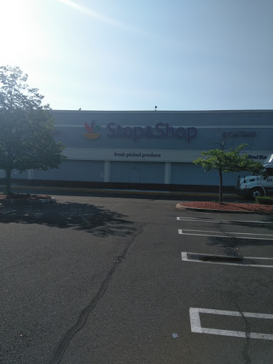 Supermarket «Super Stop & Shop», reviews and photos, 855 Bridgeport Ave, Milford, CT 06460, USA