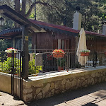 Photo n°1 de l'avis de Paolo.e fait le 19/06/2022 à 19:34 sur le  Rifugio Tre Pini di Celentano Raffaela à Vico Equense