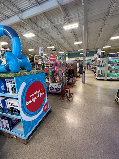 Pet Supply Store «PetSmart», reviews and photos, 1801 Howell Mill Rd NW, Atlanta, GA 30318, USA