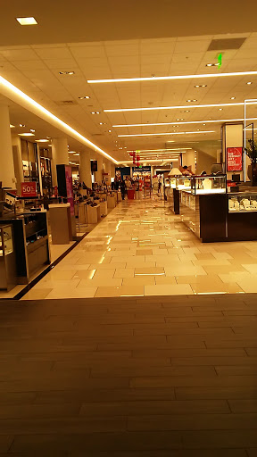 Shopping Mall «Broadway Plaza», reviews and photos, 1275 Broadway Plaza, Walnut Creek, CA 94596, USA