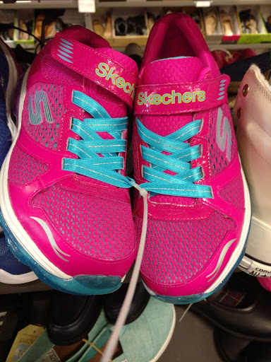 Department Store «Nordstrom Rack Crossroads at Eatontown», reviews and photos, 231 NJ-35, Eatontown, NJ 07724, USA