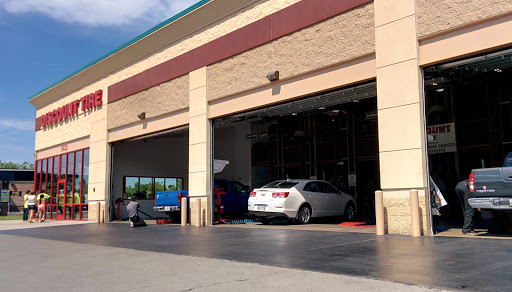 Tire Shop «Discount Tire Store - Nashville, TN», reviews and photos, 5832 Nolensville Pike, Nashville, TN 37211, USA