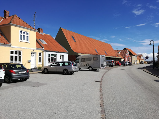 Anmeldelser af Mindeplade For 9 Frihedskæmper i Frederikshavn - Museum