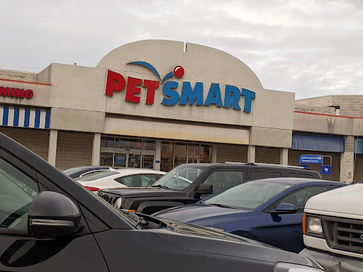 Pet Supply Store «PetSmart», reviews and photos, 263 Midway Blvd, Elyria, OH 44035, USA