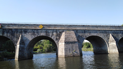Pont de Roc-Saint-André à Val d'Oust