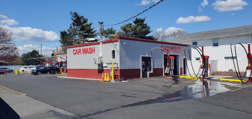 Car Wash «Lindenhurst Hand Car Wash», reviews and photos, 491 S Delaware Ave, Lindenhurst, NY 11757, USA