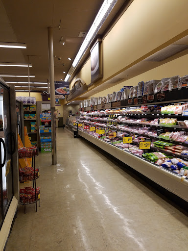 Grocery Store «Safeway», reviews and photos, 10104 River Rd, Potomac, MD 20854, USA