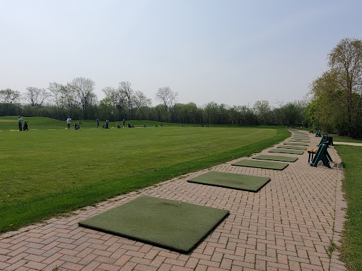 Public Golf Course «Deerfield Golf Club and Learning Center», reviews and photos, 1201 Saunders Rd, Riverwoods, IL 60015, USA