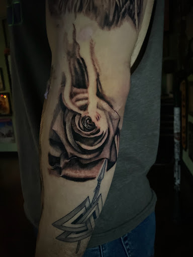 Tattoo Shop «Old Towne Tattoo Parlor», reviews and photos, 722 W Chapman Ave, Orange, CA 92868, USA