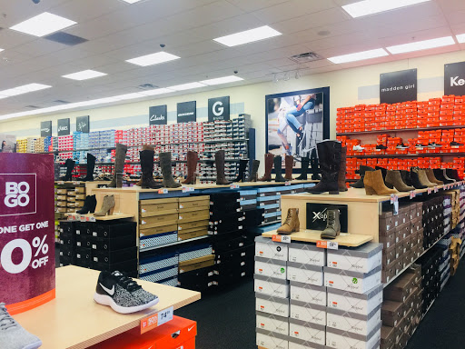 Shoe Store «Rack Room Shoes», reviews and photos, 3017 Market Center Drive, Morrisville, NC 27560, USA