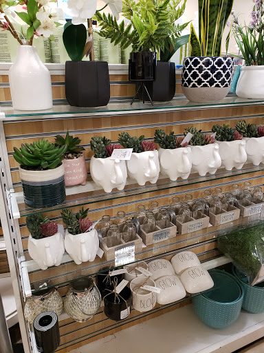 Home Goods Store «HomeGoods», reviews and photos, 2911 Rio Grande Blvd #100, Colleyville, TX 76034, USA