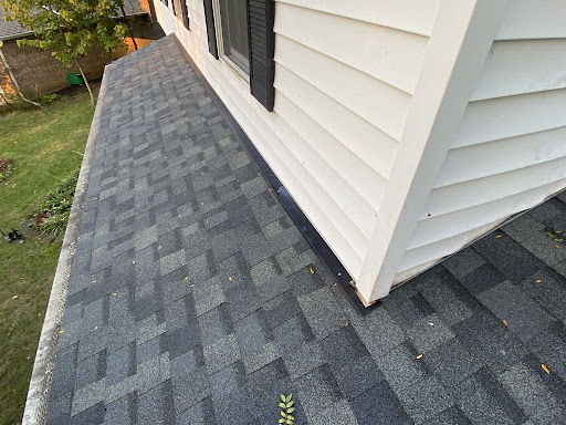 Roofing Contractor «Titan Siding and Roofing», reviews and photos, 7103 Hamilton Mason Rd Suite D, West Chester Township, OH 45069, USA
