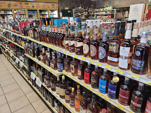 Liquor Store «Holiday Wine & Liquor», reviews and photos, 2714 E Griffin Pkwy, Mission, TX 78572, USA