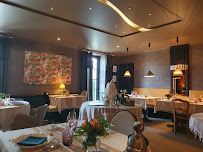 Atmosphère du Restaurant Bistrot Le Petit Cep à Thoiry - n°2