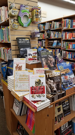 Book Store «Half Price Books», reviews and photos, 1075 E Golf Rd, Schaumburg, IL 60173, USA