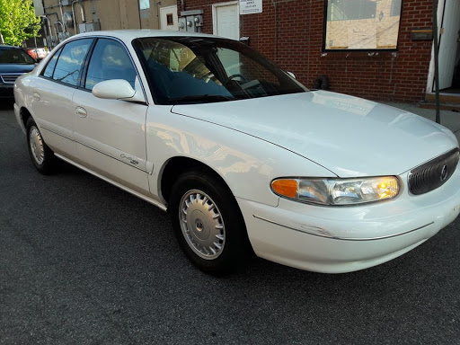 Used Car Dealer «Emerald Auto Sales», reviews and photos, 22 Van Buren Ave, Floral Park, NY 11001, USA