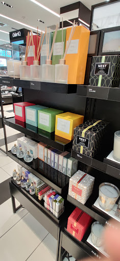 Cosmetics Store «SEPHORA», reviews and photos, 721 Collins Ave, Miami Beach, FL 33139, USA