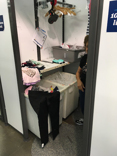 Clothing Store «Old Navy», reviews and photos, 8 Allstate Rd, Boston, MA 02125, USA