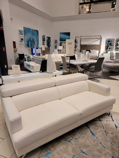 Furniture Store «City Furniture Fort Lauderdale», reviews and photos, 3501 N Federal Hwy, Fort Lauderdale, FL 33308, USA