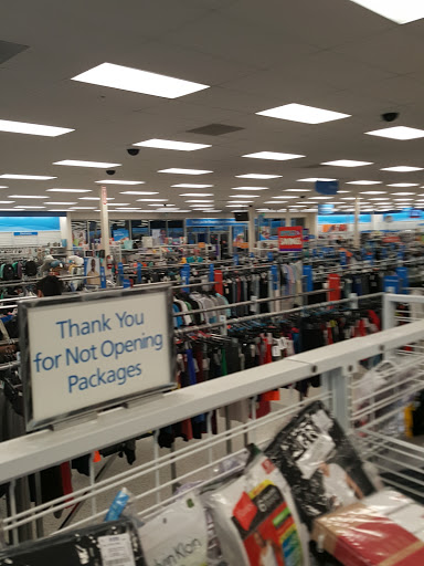 Clothing Store «Ross Dress for Less», reviews and photos, 5820 Lakewood Towne Center Blvd SW, Lakewood, WA 98499, USA