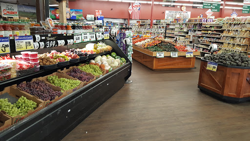 Grocery Store «Red Apple Markets», reviews and photos, 310 W Manson Hwy, Chelan, WA 98816, USA