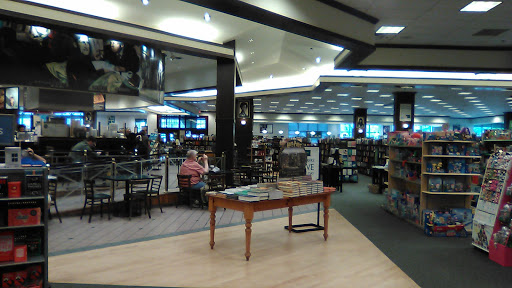 Book Store «Barnes & Noble», reviews and photos, 760 SE Maynard Rd, Cary, NC 27511, USA