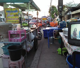 บอสเบลล์อาหารตามสั่งราคาไม่แพงและอร่อยเว่อร์ photo