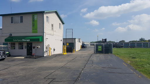 Storage Facility «Extra Space Storage», reviews and photos, 24651 N River Rd, Mt Clemens, MI 48043, USA