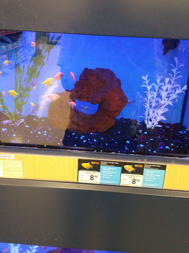 Pet Supply Store «Petco Animal Supplies», reviews and photos, 2723 Stroschein Rd, Monroeville, PA 15146, USA