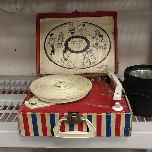 Thrift Store «Goodwill Outlet», reviews and photos, 294 Lincoln Hwy, North Versailles, PA 15137, USA