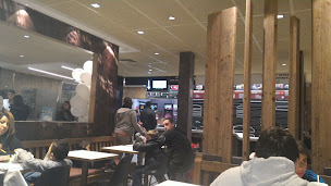 Photo n°81 de McDonald's à Saintes ()