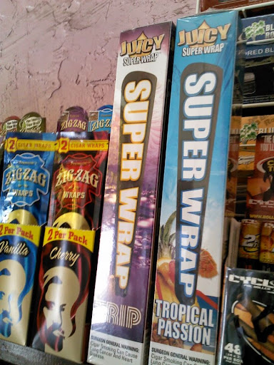 Tobacco Shop «Mary Janes Place Smoke Shop», reviews and photos, 1807 N Main St, Los Angeles, CA 90031, USA