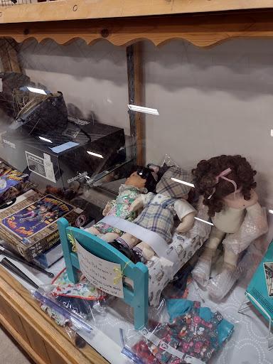 Thrift Store «ReTails Thrift Store», reviews and photos, 5000 NE Fourth Plain Blvd, Vancouver, WA 98661, USA