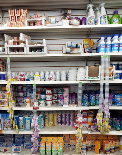 Dollar Store «Dollar Tree», reviews and photos, 3300 Ferncliff Ave NW, Roanoke, VA 24017, USA