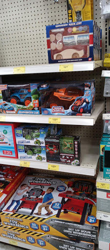 Hardware Store «Harbor Freight Tools», reviews and photos, 3660 E Foothill Blvd, Pasadena, CA 91107, USA