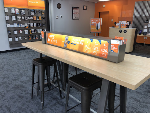 Boost Mobile Store, 2613 Central Ave, Charlotte, NC 28205, USA, 