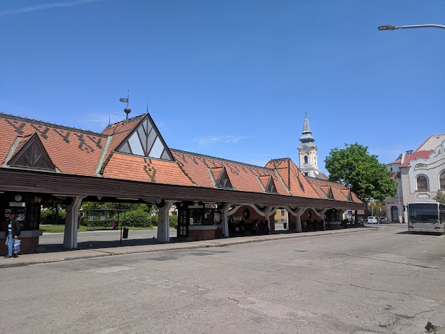 Hozzászólások és értékelések az Széchenyi téri helyi buszállomás (KeKo Kft.)-ról