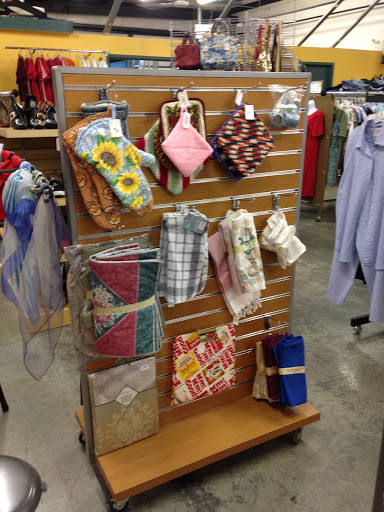 Thrift Store «Community Clothes Closet», reviews and photos