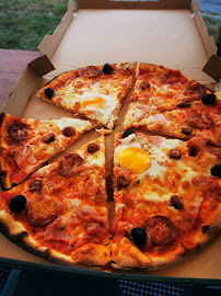 Pizza du Pizzas à emporter Kiosque à Pizza à Aubusson - n°1