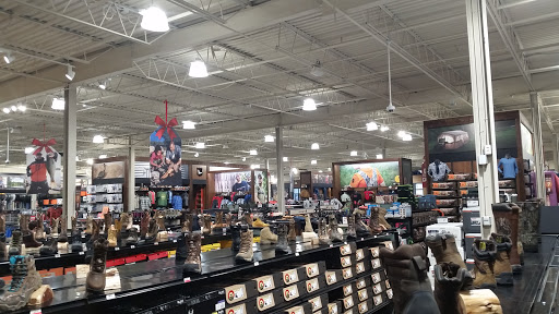 Outdoor Sports Store «Field & Stream», reviews and photos, 870 Walt Whitman Rd Ste B, Melville, NY 11747, USA