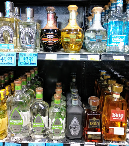 Beer Store «Holiday Wine & Liquor», reviews and photos, 809 S Commerce St, Harlingen, TX 78550, USA