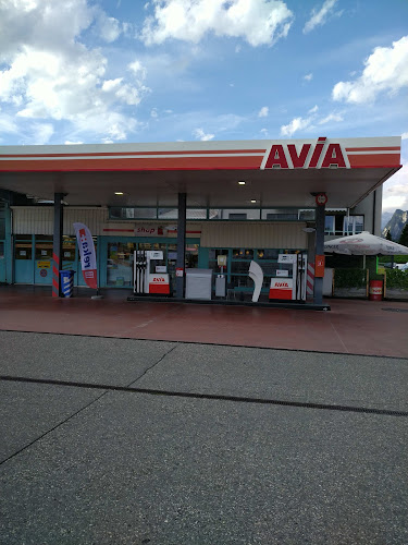 Avia, Bahnhofsträssli 2 - Tankstelle