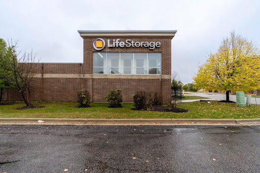 Self-Storage Facility «Life Storage», reviews and photos, 2301 W Algonquin Rd, Algonquin, IL 60102, USA