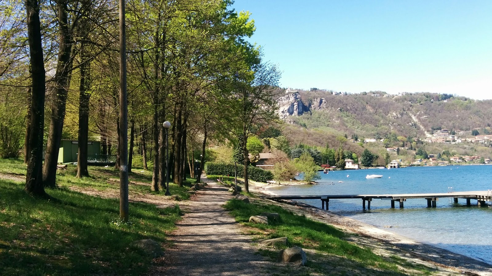 Prarolo Beach'in fotoğrafı - Çocuklu aile gezginleri için önerilir