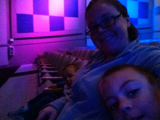 Movie Theater «Eastwood Theater», reviews and photos, 817 E Broadway St, Toledo, OH 43605, USA