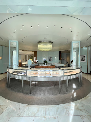 Jewelry Store «Tiffany & Co.», reviews and photos, 28699 Chagrin Blvd, Woodmere, OH 44122, USA